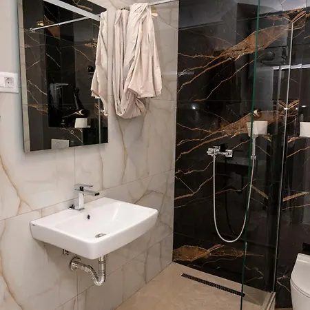 Daire Riverbank Podgoriçe
