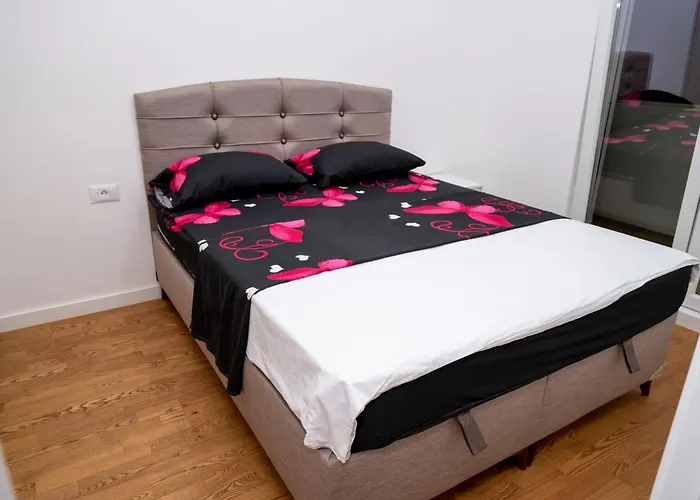 Riverbank Lejlighed *